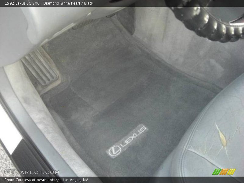 Diamond White Pearl / Black 1992 Lexus SC 300
