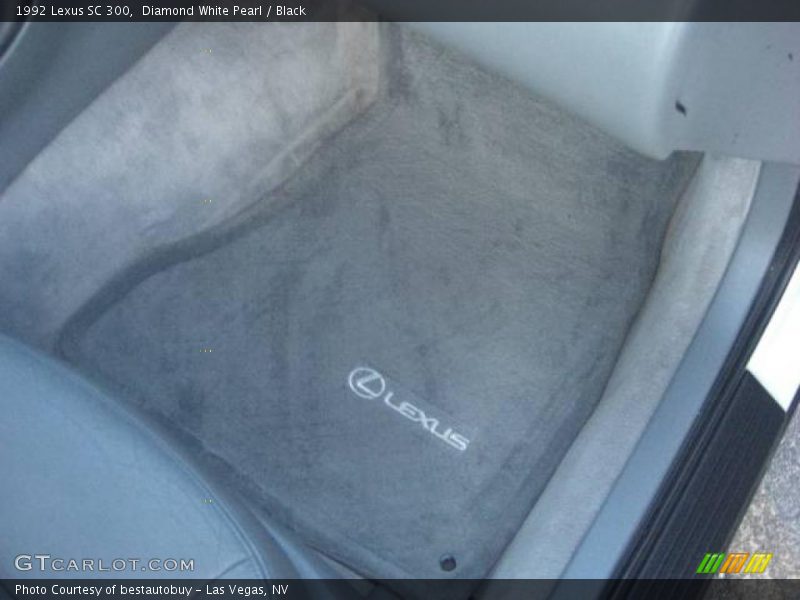 Diamond White Pearl / Black 1992 Lexus SC 300