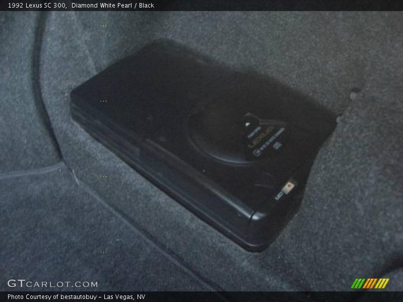 Diamond White Pearl / Black 1992 Lexus SC 300