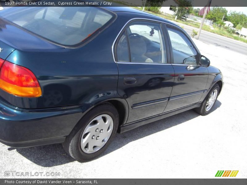 Cypress Green Metallic / Gray 1997 Honda Civic LX Sedan