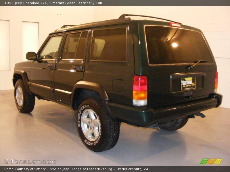 Emerald Green Pearlcoat / Tan 1997 Jeep Cherokee 4x4