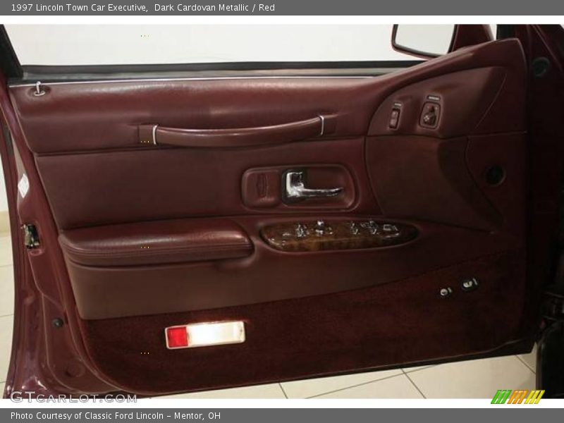 Dark Cardovan Metallic / Red 1997 Lincoln Town Car Executive