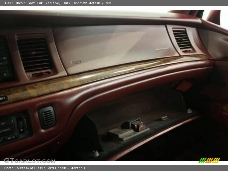 Dark Cardovan Metallic / Red 1997 Lincoln Town Car Executive