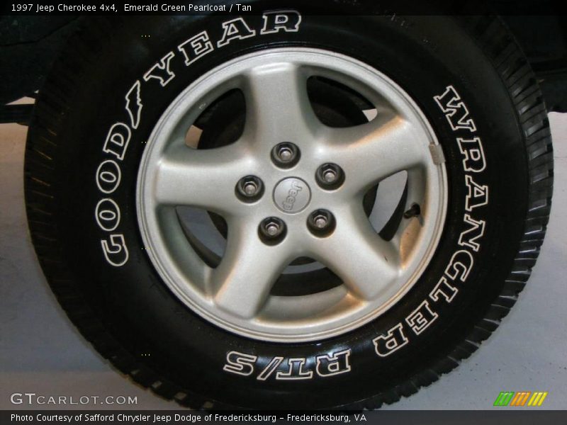  1997 Cherokee 4x4 Wheel