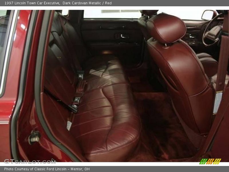 Dark Cardovan Metallic / Red 1997 Lincoln Town Car Executive