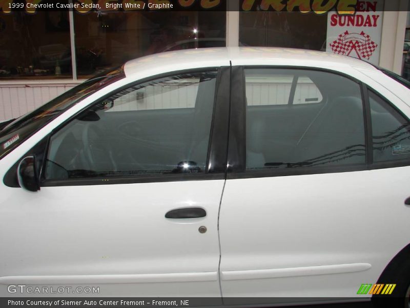 Bright White / Graphite 1999 Chevrolet Cavalier Sedan