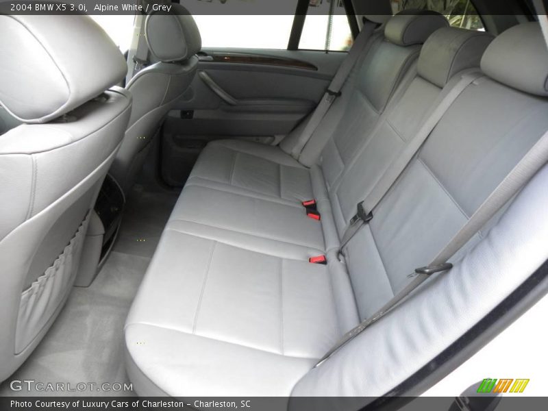 Alpine White / Grey 2004 BMW X5 3.0i