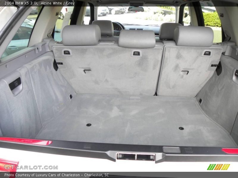 Alpine White / Grey 2004 BMW X5 3.0i