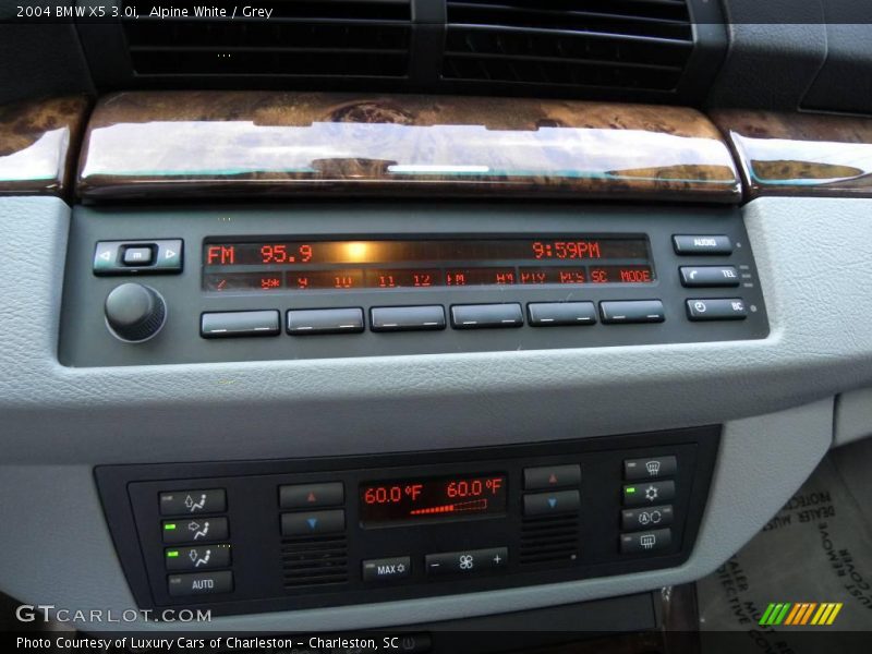 Alpine White / Grey 2004 BMW X5 3.0i