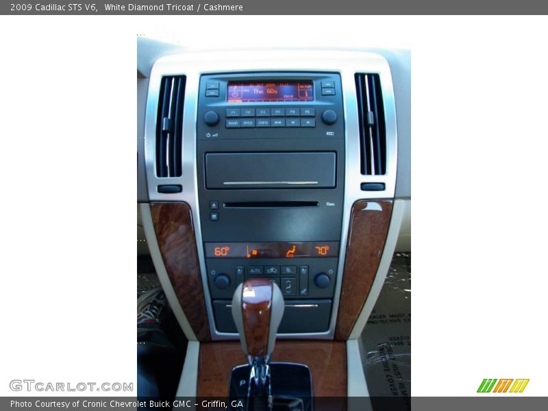 White Diamond Tricoat / Cashmere 2009 Cadillac STS V6