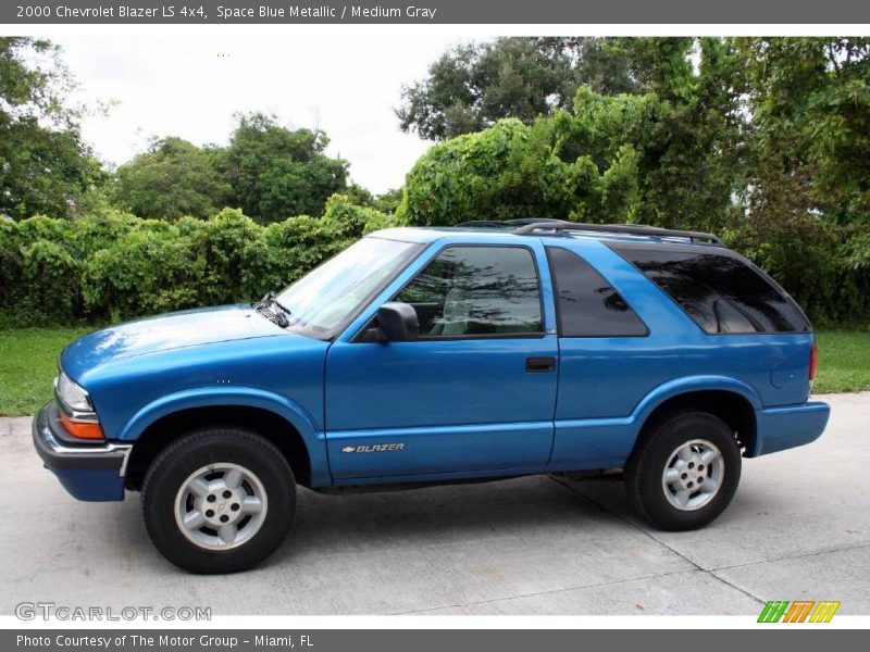 Space Blue Metallic / Medium Gray 2000 Chevrolet Blazer LS 4x4