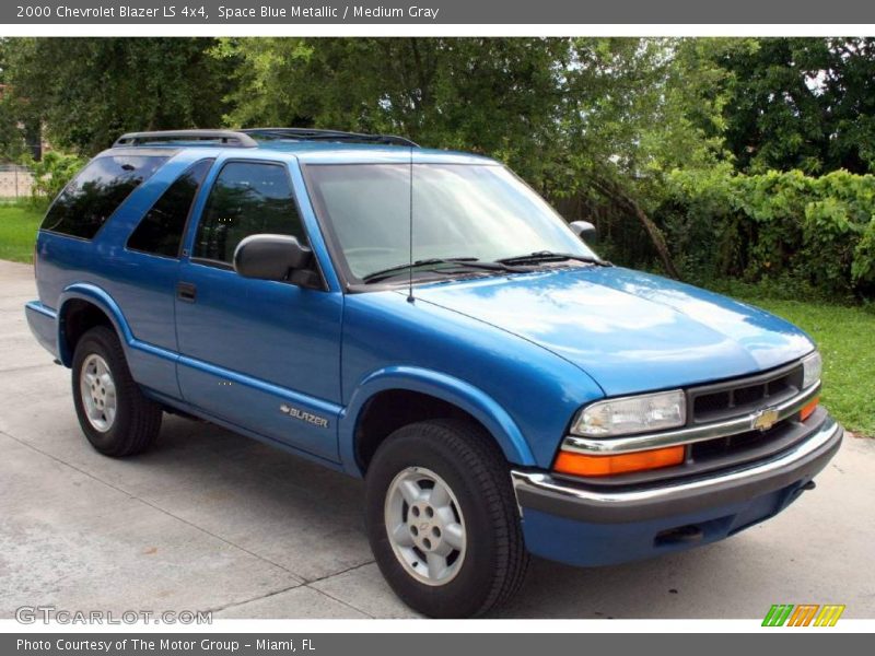 Space Blue Metallic / Medium Gray 2000 Chevrolet Blazer LS 4x4