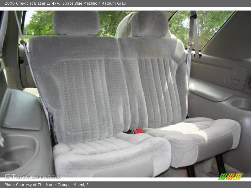 Space Blue Metallic / Medium Gray 2000 Chevrolet Blazer LS 4x4