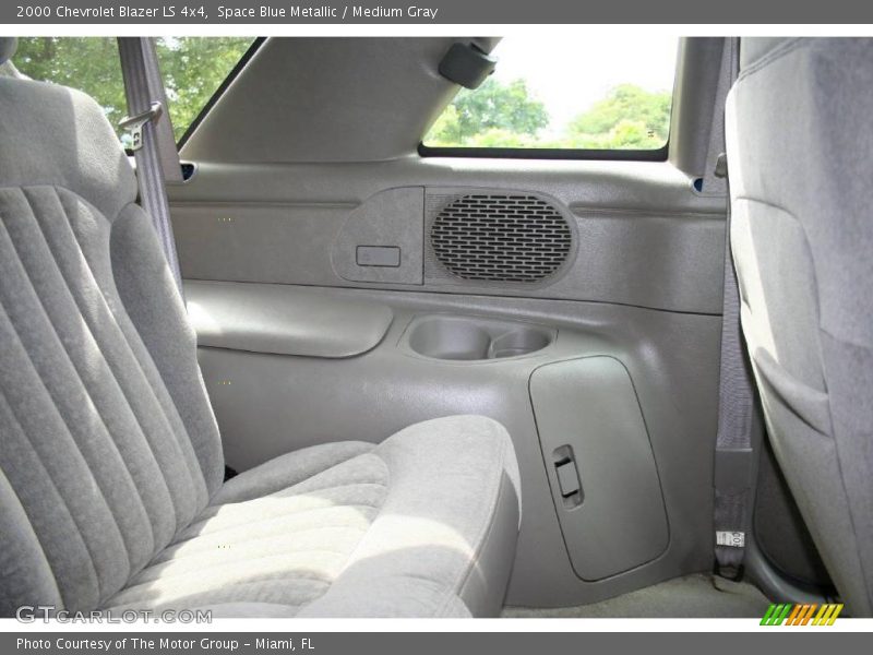 Space Blue Metallic / Medium Gray 2000 Chevrolet Blazer LS 4x4