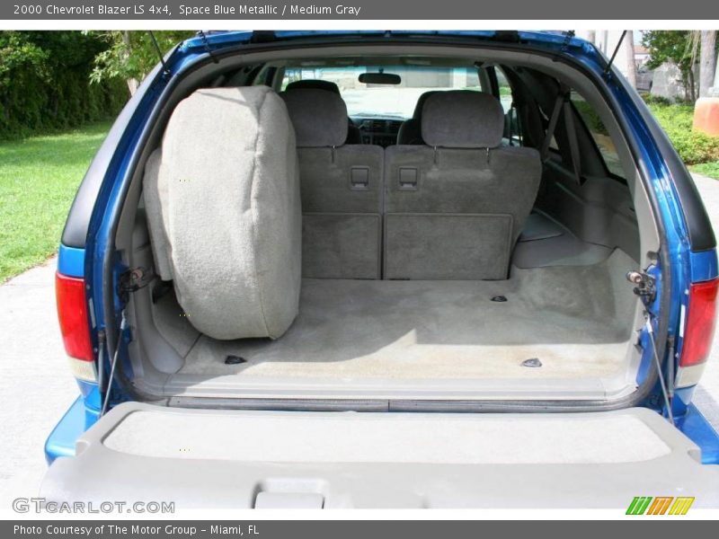 Space Blue Metallic / Medium Gray 2000 Chevrolet Blazer LS 4x4