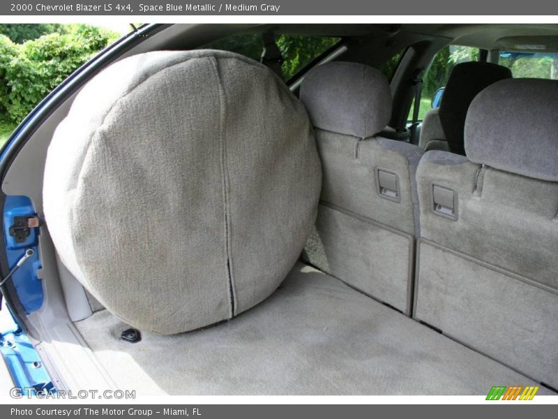 Space Blue Metallic / Medium Gray 2000 Chevrolet Blazer LS 4x4