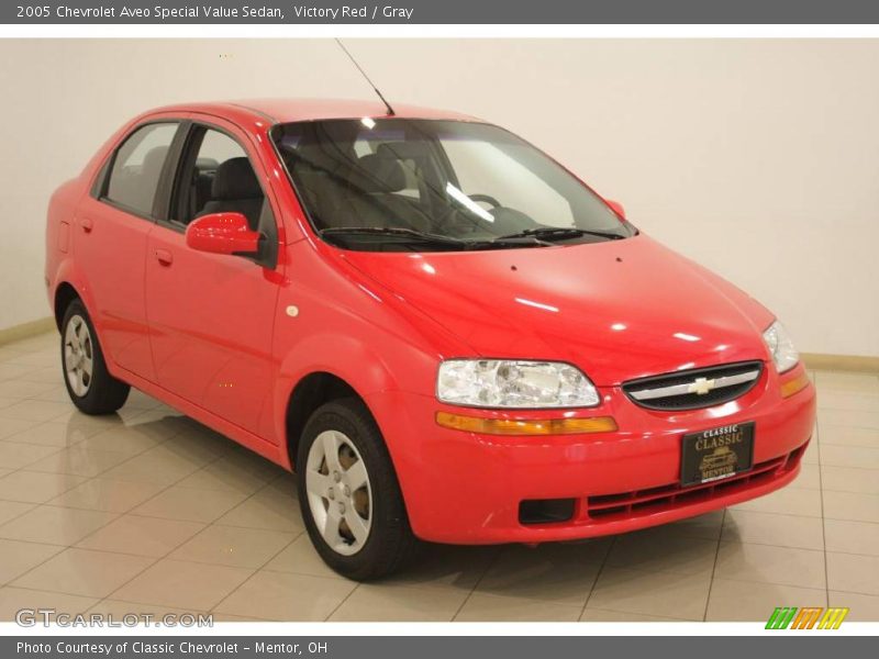 Victory Red / Gray 2005 Chevrolet Aveo Special Value Sedan