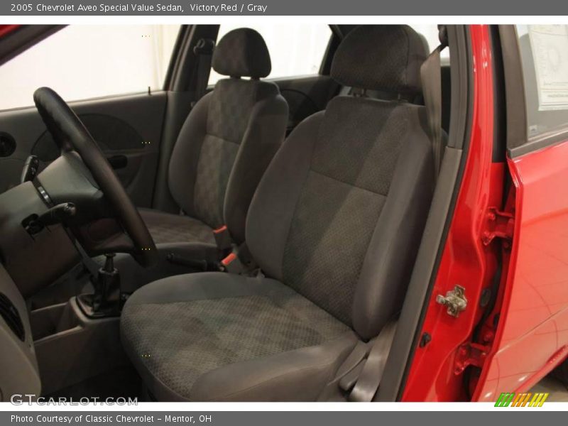 Victory Red / Gray 2005 Chevrolet Aveo Special Value Sedan