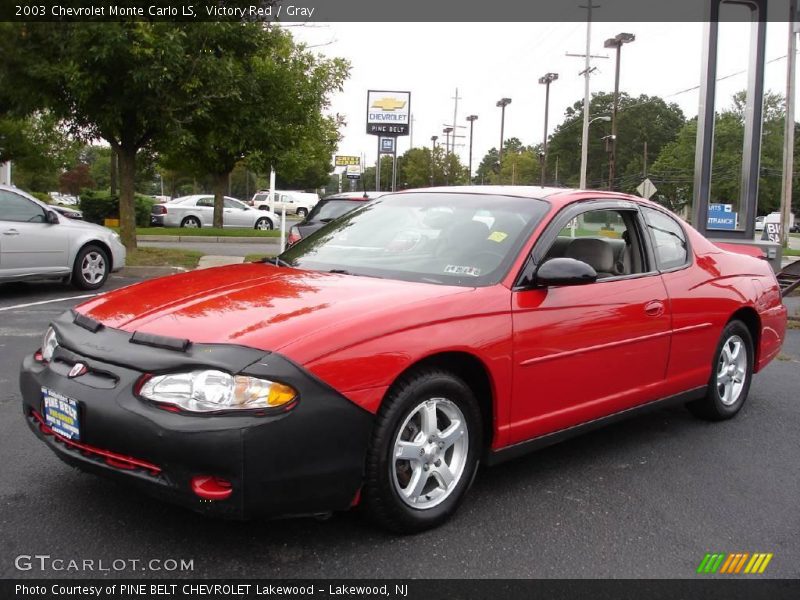 Victory Red / Gray 2003 Chevrolet Monte Carlo LS