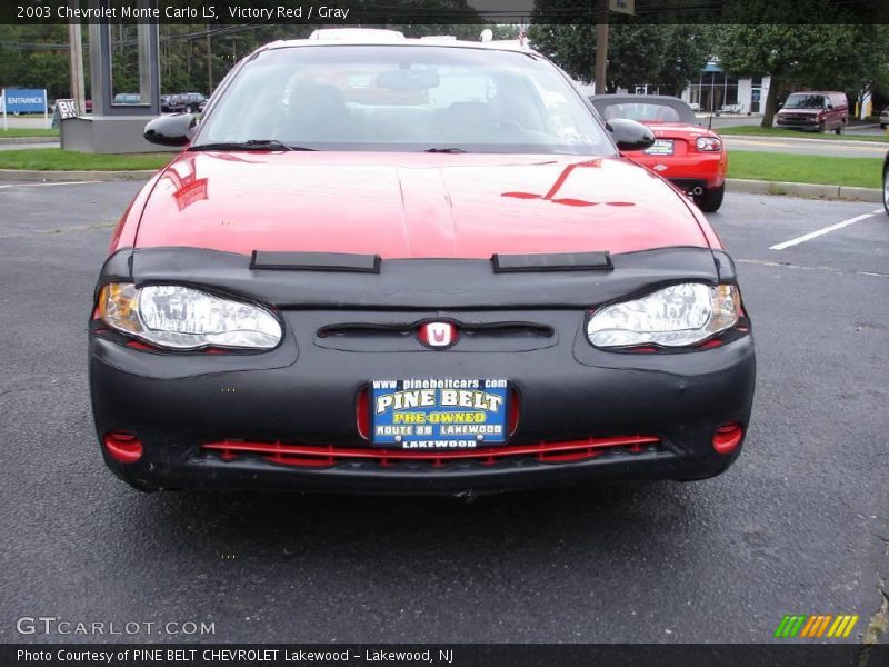 Victory Red / Gray 2003 Chevrolet Monte Carlo LS