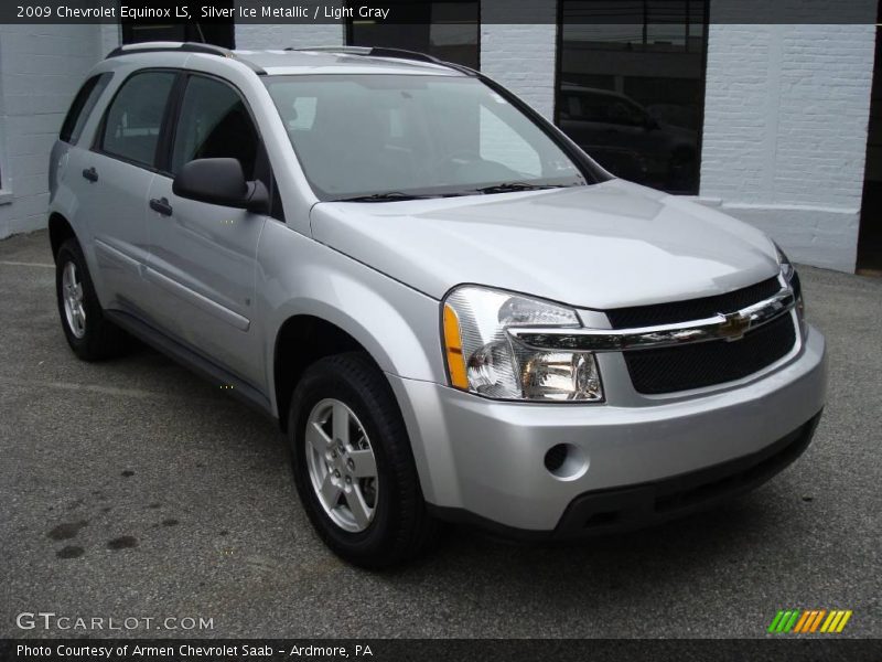 Silver Ice Metallic / Light Gray 2009 Chevrolet Equinox LS