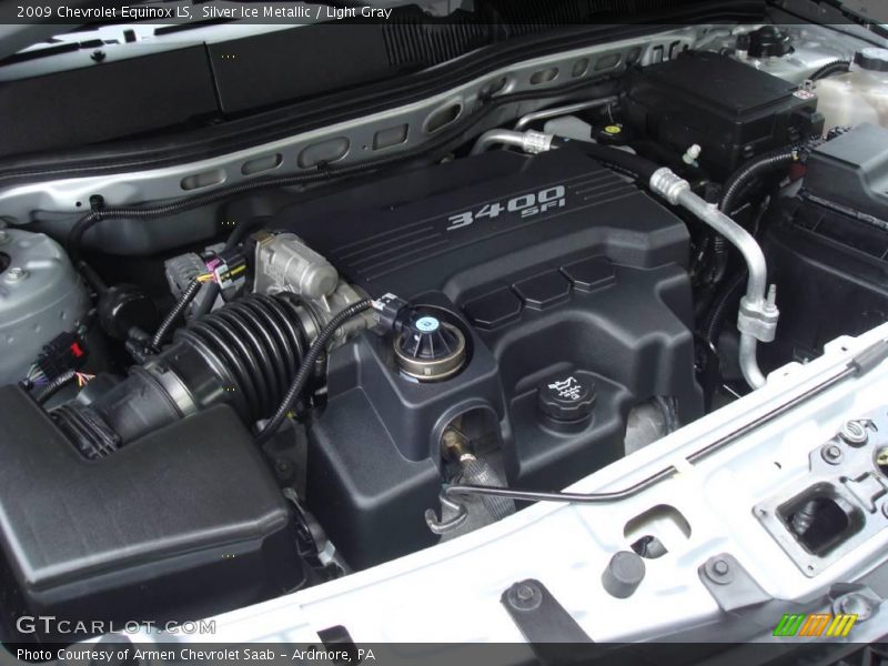 Silver Ice Metallic / Light Gray 2009 Chevrolet Equinox LS