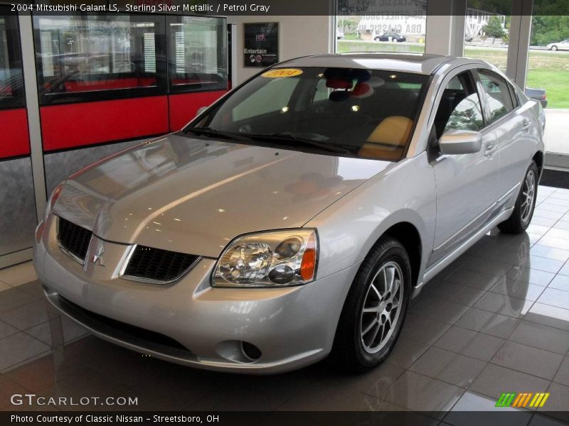 Sterling Silver Metallic / Petrol Gray 2004 Mitsubishi Galant LS