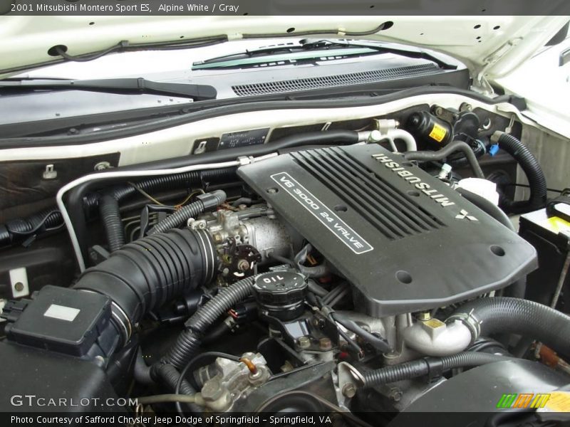 Alpine White / Gray 2001 Mitsubishi Montero Sport ES