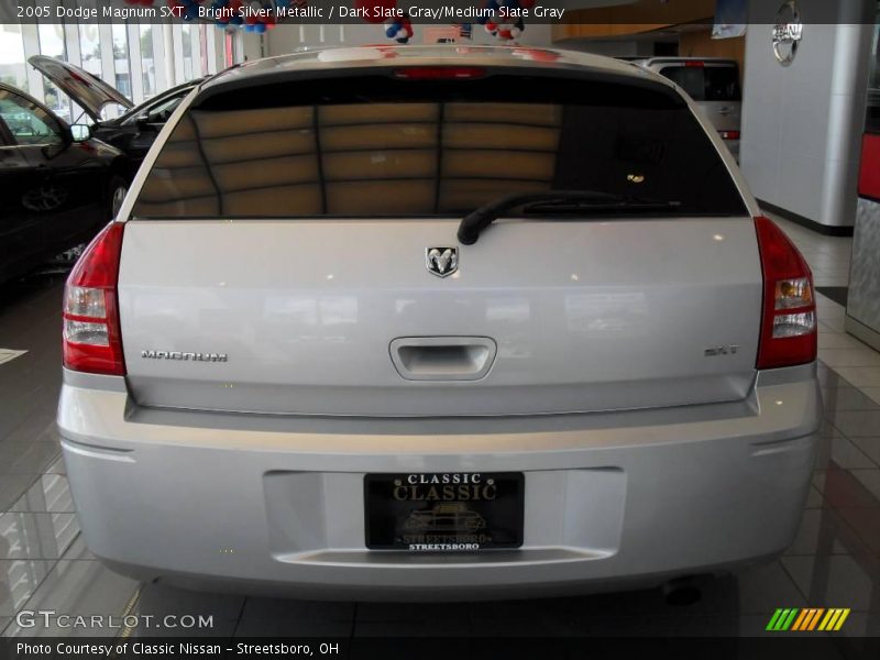 Bright Silver Metallic / Dark Slate Gray/Medium Slate Gray 2005 Dodge Magnum SXT