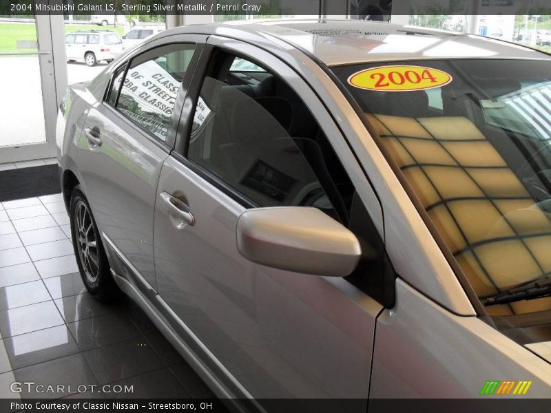 Sterling Silver Metallic / Petrol Gray 2004 Mitsubishi Galant LS