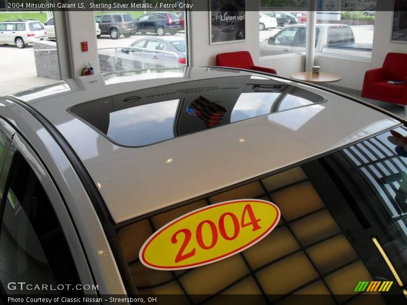 Sterling Silver Metallic / Petrol Gray 2004 Mitsubishi Galant LS