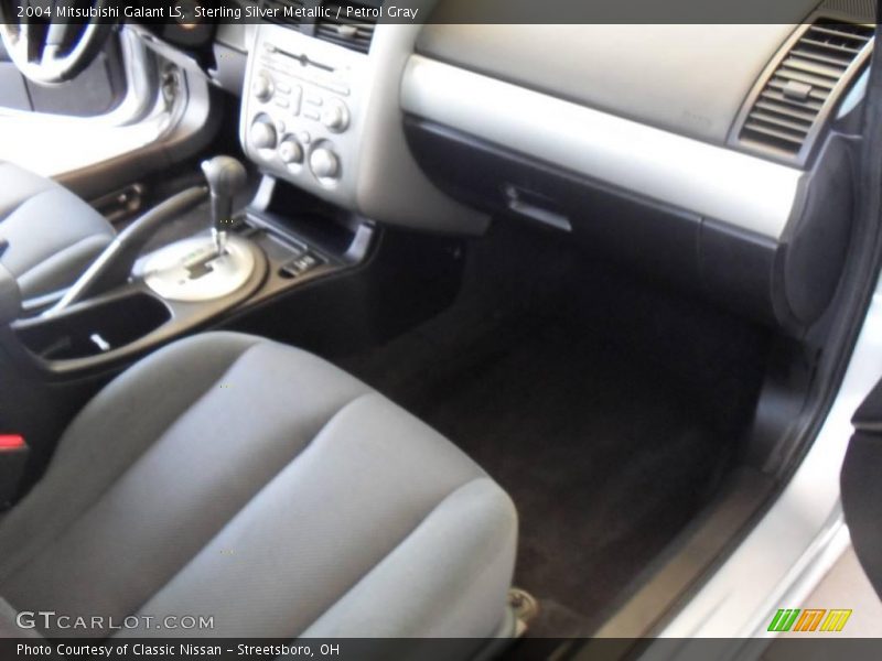 Sterling Silver Metallic / Petrol Gray 2004 Mitsubishi Galant LS