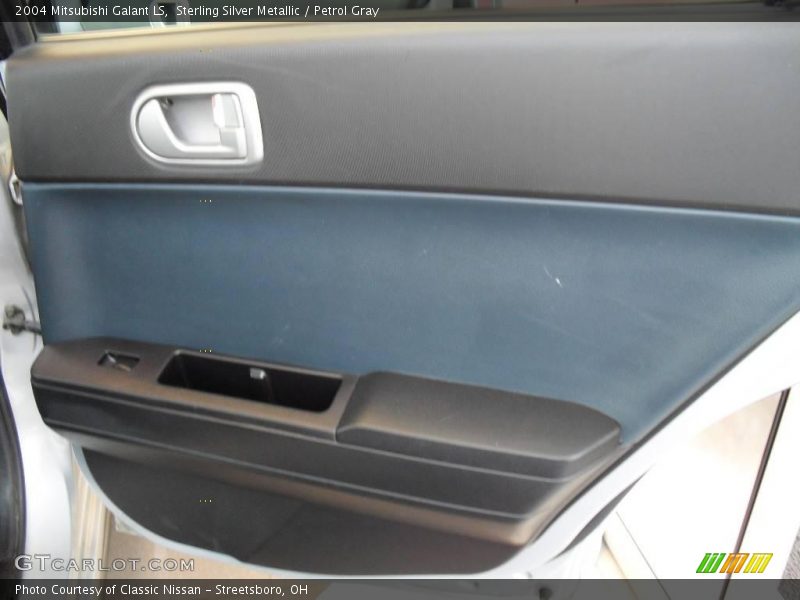 Sterling Silver Metallic / Petrol Gray 2004 Mitsubishi Galant LS
