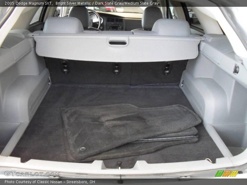 Bright Silver Metallic / Dark Slate Gray/Medium Slate Gray 2005 Dodge Magnum SXT