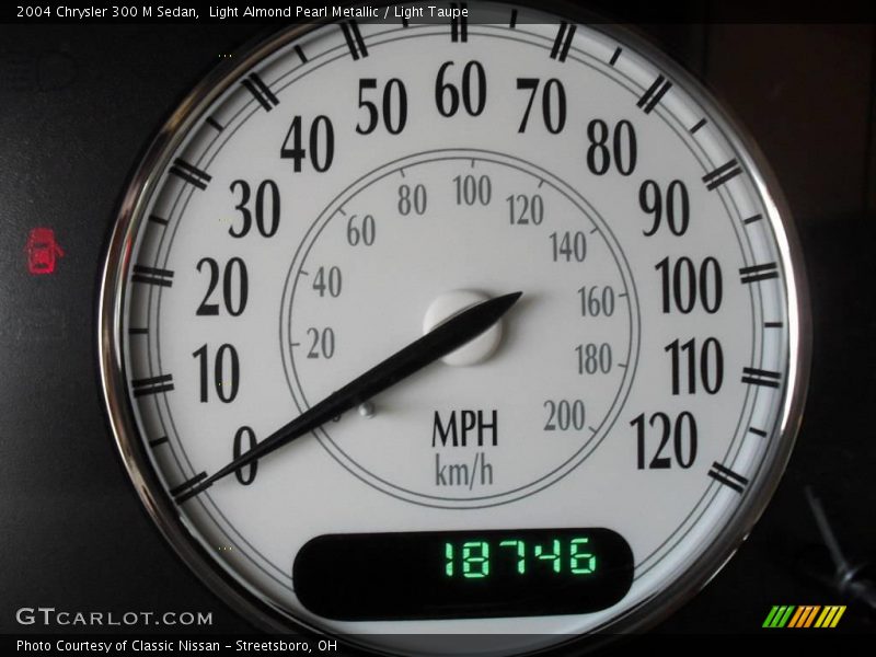 Light Almond Pearl Metallic / Light Taupe 2004 Chrysler 300 M Sedan