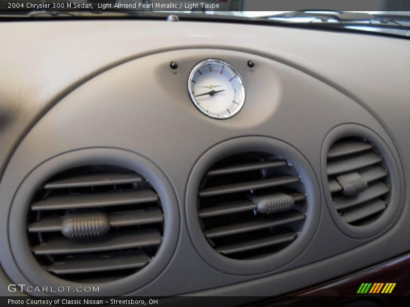 Light Almond Pearl Metallic / Light Taupe 2004 Chrysler 300 M Sedan