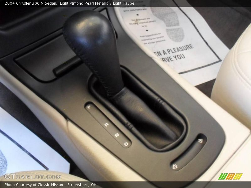 Light Almond Pearl Metallic / Light Taupe 2004 Chrysler 300 M Sedan