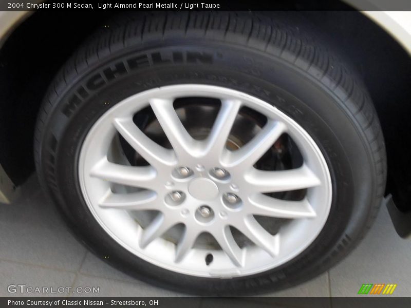 Light Almond Pearl Metallic / Light Taupe 2004 Chrysler 300 M Sedan