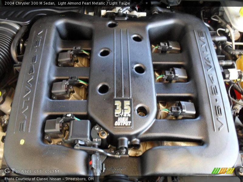 Light Almond Pearl Metallic / Light Taupe 2004 Chrysler 300 M Sedan