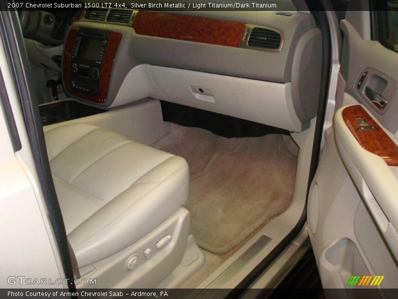Silver Birch Metallic / Light Titanium/Dark Titanium 2007 Chevrolet Suburban 1500 LTZ 4x4