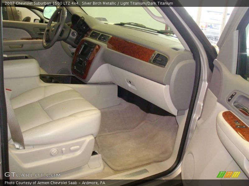 Silver Birch Metallic / Light Titanium/Dark Titanium 2007 Chevrolet Suburban 1500 LTZ 4x4