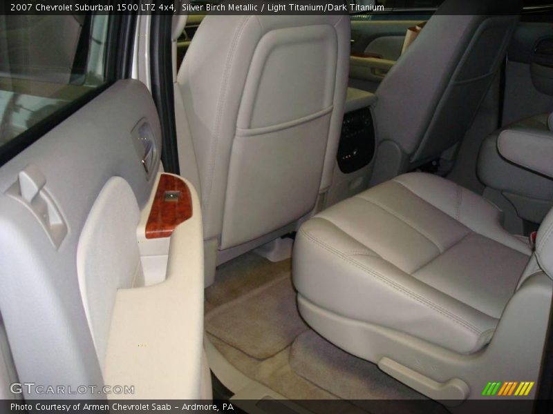 Silver Birch Metallic / Light Titanium/Dark Titanium 2007 Chevrolet Suburban 1500 LTZ 4x4