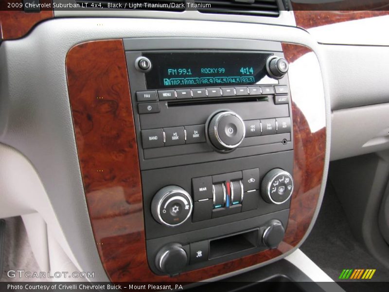 Black / Light Titanium/Dark Titanium 2009 Chevrolet Suburban LT 4x4