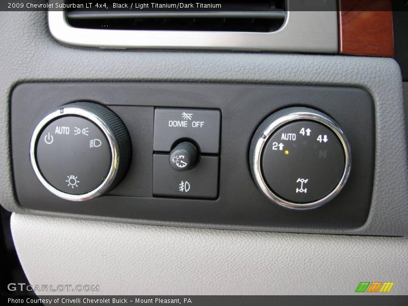 Black / Light Titanium/Dark Titanium 2009 Chevrolet Suburban LT 4x4