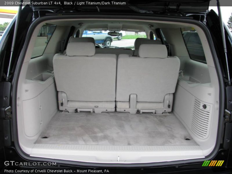 Black / Light Titanium/Dark Titanium 2009 Chevrolet Suburban LT 4x4