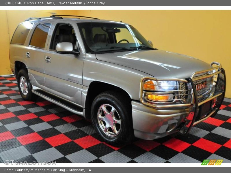 Pewter Metallic / Stone Gray 2002 GMC Yukon Denali AWD
