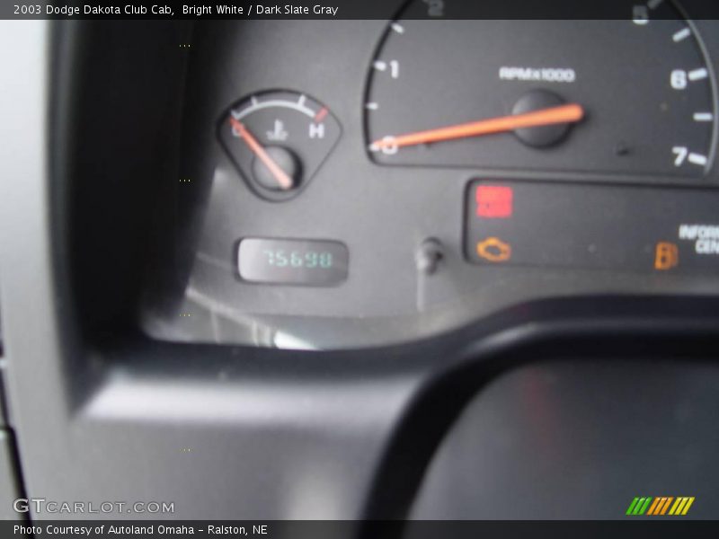Bright White / Dark Slate Gray 2003 Dodge Dakota Club Cab