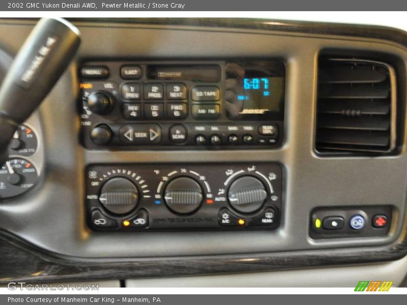 Pewter Metallic / Stone Gray 2002 GMC Yukon Denali AWD
