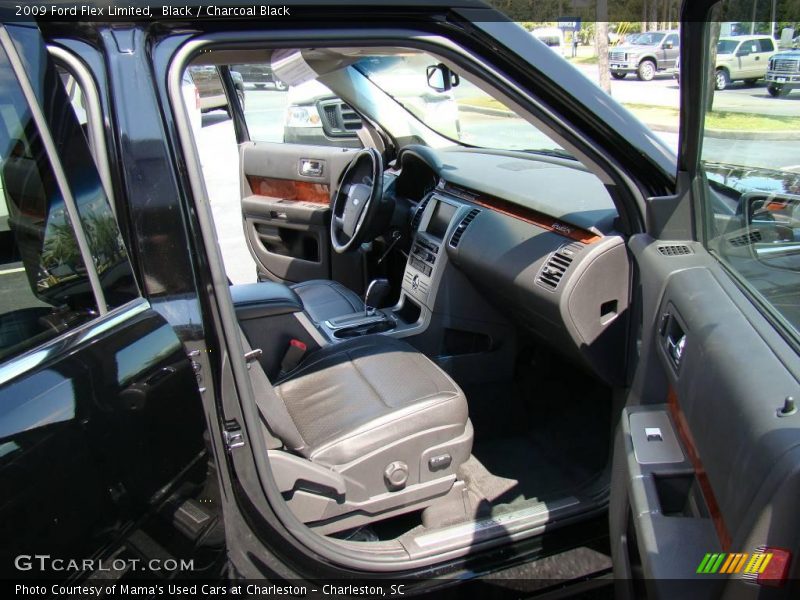 Black / Charcoal Black 2009 Ford Flex Limited