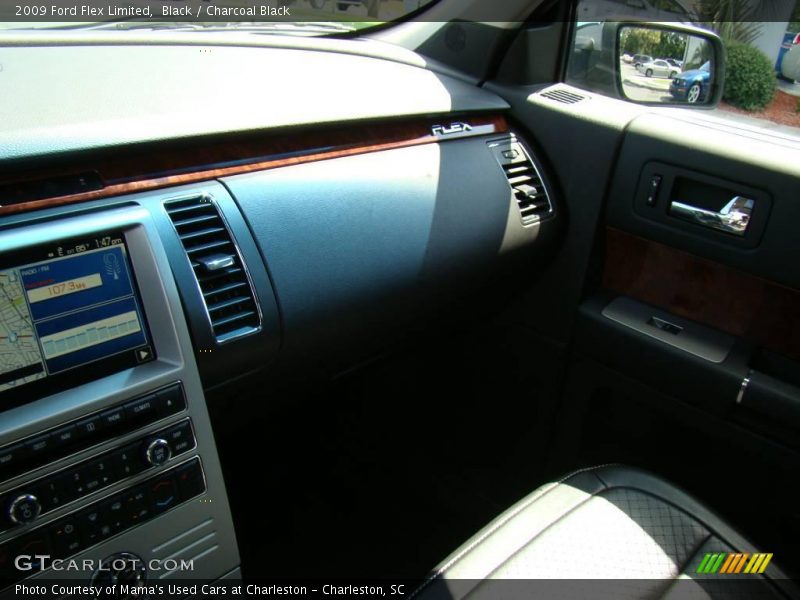 Black / Charcoal Black 2009 Ford Flex Limited